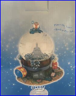 Disney Store Dumbo Takes A Bubble Bath Musical Snow Globe With Working Bubbles