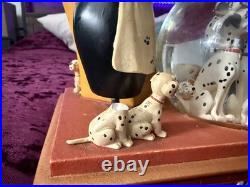Disney Store Exclusive 101 Dalmations Cruella Snow Globe Music Light don't Work