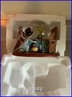 Disney Store Exclusive Peter Pan In Bedroom Snow Globe In Original Box
