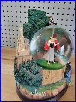 Disney Store Exclusive Sleeping Beauty Once Upon a Dream Musical Snowglobe