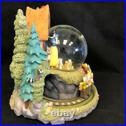Disney Store Exclusive Snow White and the Seven Dwarves Large Musical Snow Globe
