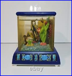 Disney Store Finding Nemo Aquarium Musical Snow Globe 2003 Rare Vtg Collectible