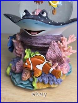 Disney Store Finding Nemo Musical Snow Globe Mr. Ray Nemo Dory Pixar withBox works