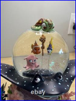 Disney Store Finding Nemo Musical Snow Globe Mr. Ray Nemo Dory Pixar withBox works