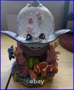 Disney Store Finding Nemo Musical Snow Globe Mr. Ray Nemo Dory Pixar withBox works