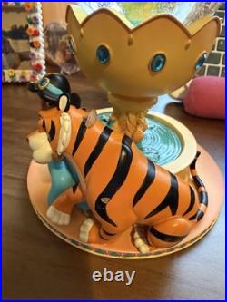 Disney Store Jasmine & Rajah Snow Globe Collectible from Aladdin RARE
