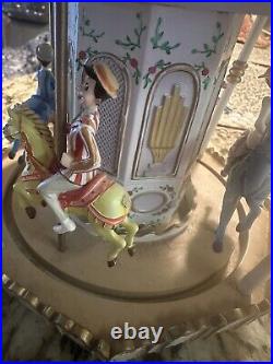 Disney Store Mary Poppins Carousel Jolly Holiday White Musical Snow Globe Read Disney Store Mary Poppins Carousel Jolly Holiday White Musical Snow Globe Read