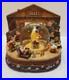 Disney_Store_Musical_Snow_Globe_Snow_White_The_Seven_Dwarfs_Spinning_Center_01_pw