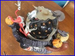 Disney Store Nightmare Before Christmas Jack Catches Santa Musical Snow Globe