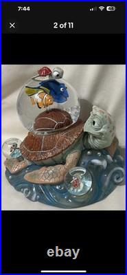 Disney Store Pixar Finding Nemo Crush & Squirt Snow Globe Disney Store Pixar Finding Nemo Crush & Squirt Snow Globe