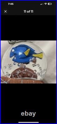 Disney Store Pixar Finding Nemo Crush & Squirt Snow Globe Disney Store Pixar Finding Nemo Crush & Squirt Snow Globe