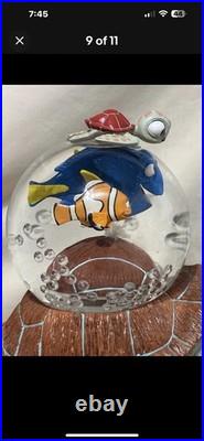 Disney Store Pixar Finding Nemo Crush & Squirt Snow Globe Disney Store Pixar Finding Nemo Crush & Squirt Snow Globe
