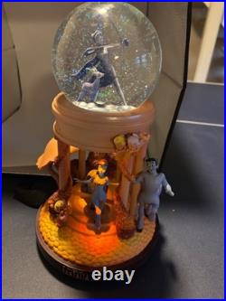 Disney Stores Walt Disney's Fantasia Musical Snow Globe Works One CHERUB MISSING