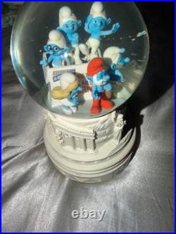 Disney THE SMURFS Movie Animation Collector's SNOW GLOBE RARE 2602TY