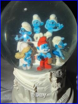 Disney THE SMURFS Movie Animation Collector's SNOW GLOBE RARE 2602TY
