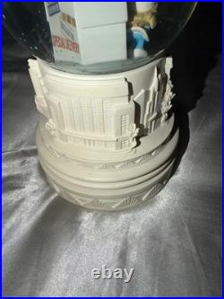 Disney THE SMURFS Movie Animation Collector's SNOW GLOBE RARE 2602TY