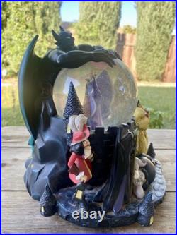Disney Villains Musical Snow Globe Plays Grim Grinning Ghost Made In Japan-Read