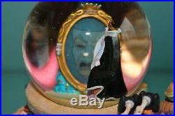 Disney Villains Snow White Evil Queen Magic Mirror Snowglobe Talking EUC w box