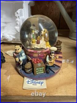 Disney Vintage Lady and The Tramp Snow Globe Musicbox with Original Box