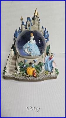 Disney WDW Resorts Snow Globe Castle Cinderella Lighted Musical Motion Works