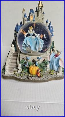 Disney WDW Resorts Snow Globe Castle Cinderella Lighted Musical Motion Works