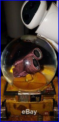 Disney Wall E Snowglobe