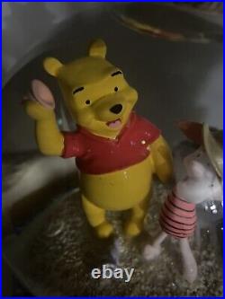 Disney Winnie The Pooh Lighthouse Musical Snowglobe Piglet Tigger