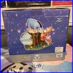 Disney Winnie the Pooh- Pooh's Hunny Tree Snow Globe Music Box