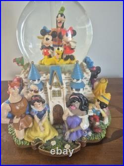 Disney World Character Parade 2 Tiered Spinning Dumbo Snow Globe Vintage F/S USA