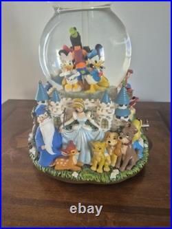 Disney World Character Parade 2 Tiered Spinning Dumbo Snow Globe Vintage F/S USA
