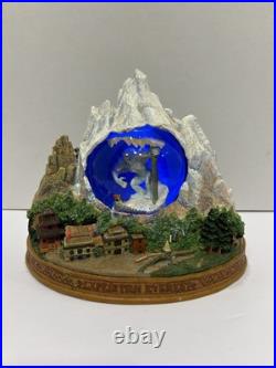 Disney World Expedition Everest Abominable Snowman Yeti Snow Globe RARE RETIRED