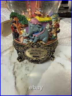 Disney collectible Dumbo Snowglobe Disney collectible Dumbo Snowglobe