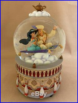 Disney's Aladdin Princess Jasmine Magic Carpet Snowglobe Snow Globe Figurine