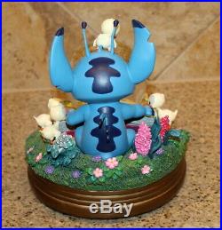 Disney's Lilo & Stitch Musical Snowglobe Stitch with Ducklings