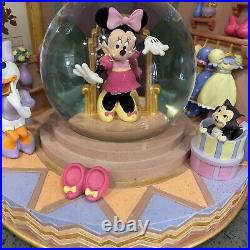 Disney's Minnie Bow-tique RARE Snow Globe