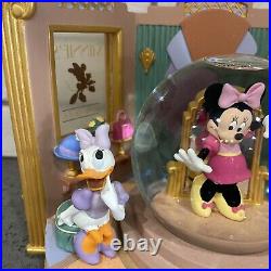 Disney's Minnie Bow-tique RARE Snow Globe