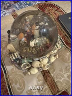Disney snowglobe SCROOGE MCDUCK Mint-Musical Snow Globe