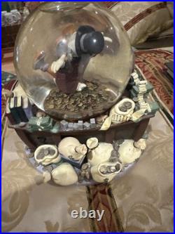 Disney snowglobe SCROOGE MCDUCK Mint-Musical Snow Globe