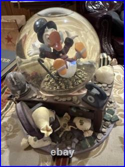 Disney snowglobe SCROOGE MCDUCK Mint-Musical Snow Globe