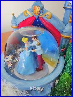 Disneys Cinderella Snowglobe Fountain Ball. Everything Works, Watch Video. RARE