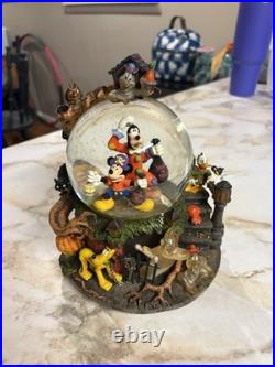 Disneys Mickey Mouse Trick Or Treat Musical Snow Globe Disneys Mickey Mouse Trick Or Treat Musical Snow Globe