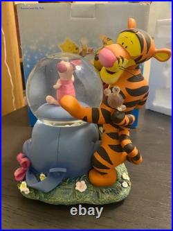 Disneystore Eeyore & His Pals A Magical Snowglobe Retired Working with Box