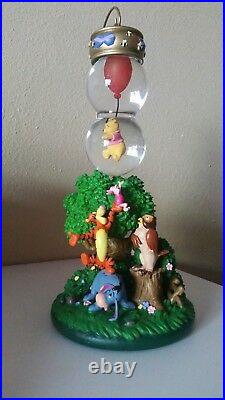 Extremely Rare! Winnie the Pooh and Pals Snowglobe