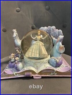 Hallmark 2012 Disney's Cinderella And Fairy Godmother Snow Globe CLX2001