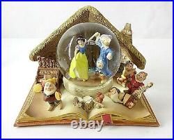 Hallmark Rare Wonders Within 2012 Snow Globe Disney Snow White