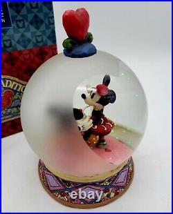 Jim Shore Disney Snow Globe Figurine Minnie and Mickey Mouse Sunday Sweethearts
