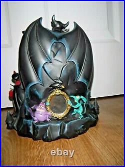 Large Disney Musical Villain Snowglobe Grim Grinning Ghost Excellent RARE