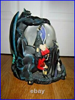 Large Disney Musical Villain Snowglobe Grim Grinning Ghost Excellent RARE