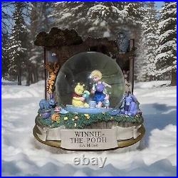 Large Disney Winnie The Pooh Music Box Snowglobe A. A. Milne Tigger's Treehouse Large Disney Winnie The Pooh Music Box Snowglobe A. A. Milne Tigger's Treehouse