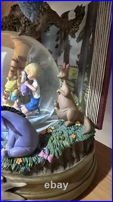 Large Disney Winnie The Pooh Music Box Snowglobe A. A. Milne Tigger's Treehouse Large Disney Winnie The Pooh Music Box Snowglobe A. A. Milne Tigger's Treehouse